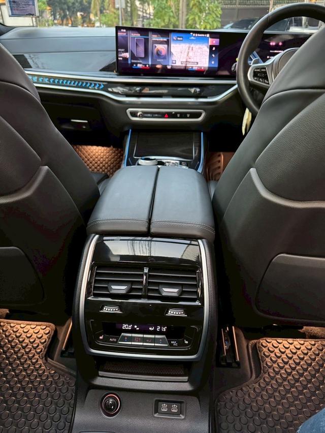 BMW X7 xDrive40d M Sport Year 2023 รูปที่ 7