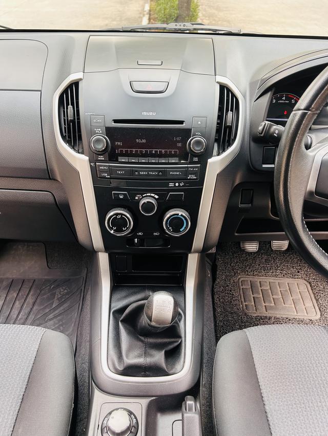Isuzu Dmax 2.5 Vcross 4x4 รูปที่ 14
