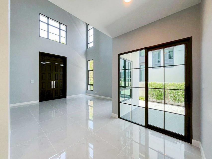 ให้เช่า บ้านเดี่ยว The City bangna 2 ติดทางด่วนกาญจนาภิเษก ใกล้ เมกาบางนา 105 ตรว 2 ชั้น 3