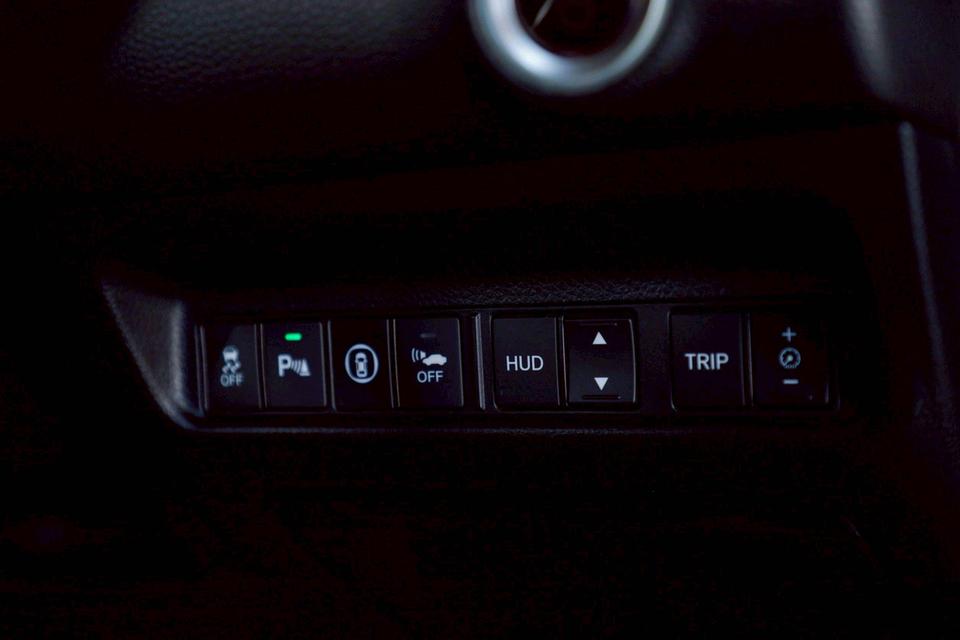 Honda Accord hybrid tech ปี 20 TOP สุด เลขไมล์น้อยสุดในตลาด 40,000 km.แท้ หน้าหลังเดิมน็อตไม่มีขยับ ขาย 849,000.-  สอบถาม 0853375537 เอ รูปที่ 15