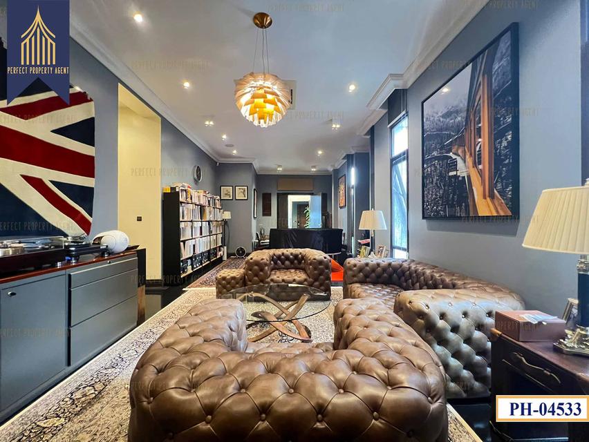 ขาย บ้านเดี่ยว 3 ชั้น สุขุมวิท 69 เอกมัย พระโขนง เดินทางสะดวก พร้อมเฟอร์นิเจอร์ครบครัน หิ้วกระเป๋าเข้าอยู่ได้เลย 3