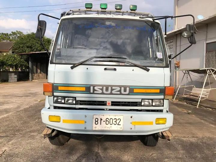 พร้อมขายราคาเบาๆ ISUZU 