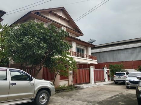 ขายบ้านเดี่ยว 3 ชั้น  ซอยร่มไทร ใกล้เดอะมอลล์บางแค & MRTภาษีเจริญ  1
