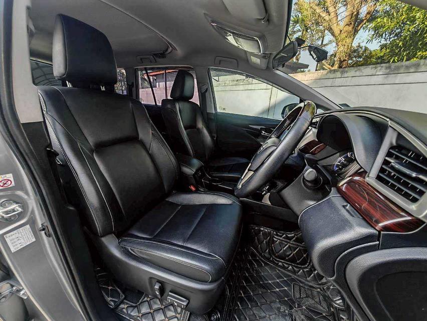 2020 TOYOTA INNOVA 2.8V CRYSTA 12