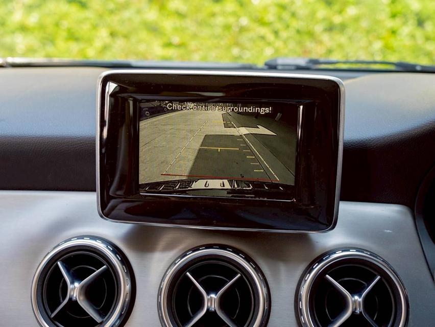 Mercedes Benz GLA200 1.6 Urban ปี 2015 รูปที่ 16