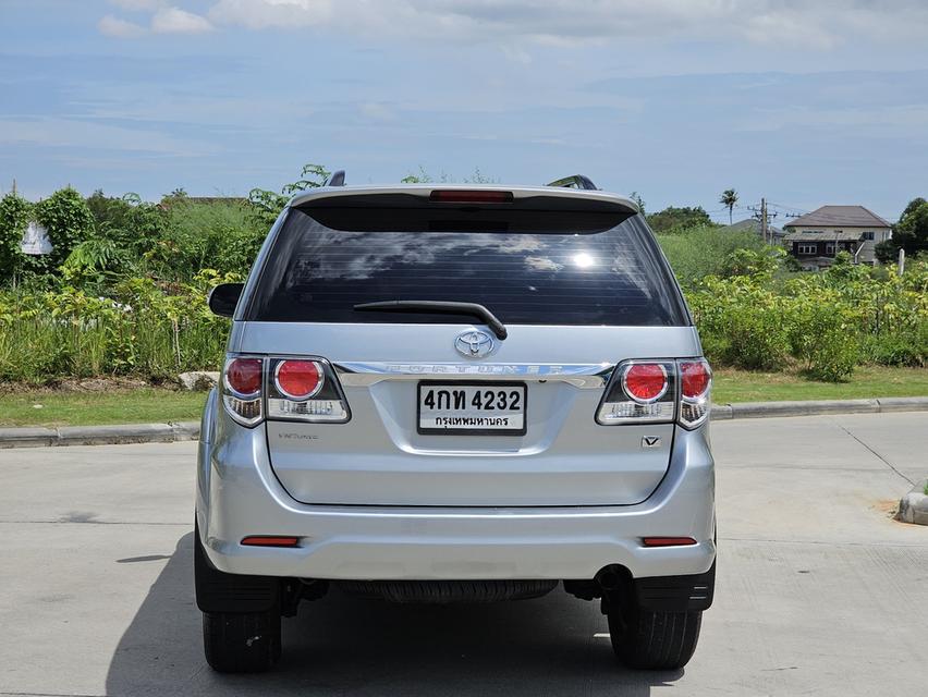 TOYOTA FORTUNER 2.5 V ปี2014 สีเทา 6