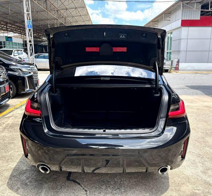 #BMW #320d M-Sport ปี 2024 รูปที่ 17