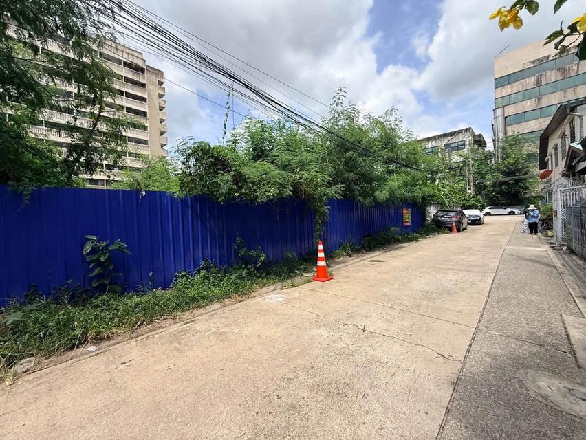 ขายที่ดินใกล้รถไฟฟ้า 181 ตรว ติดถนนสาธารณะ ถมแล้ว+ล้อมสังกะสี ซ.รามอินทรา 39 แยก14 บางเขน กทม. 5