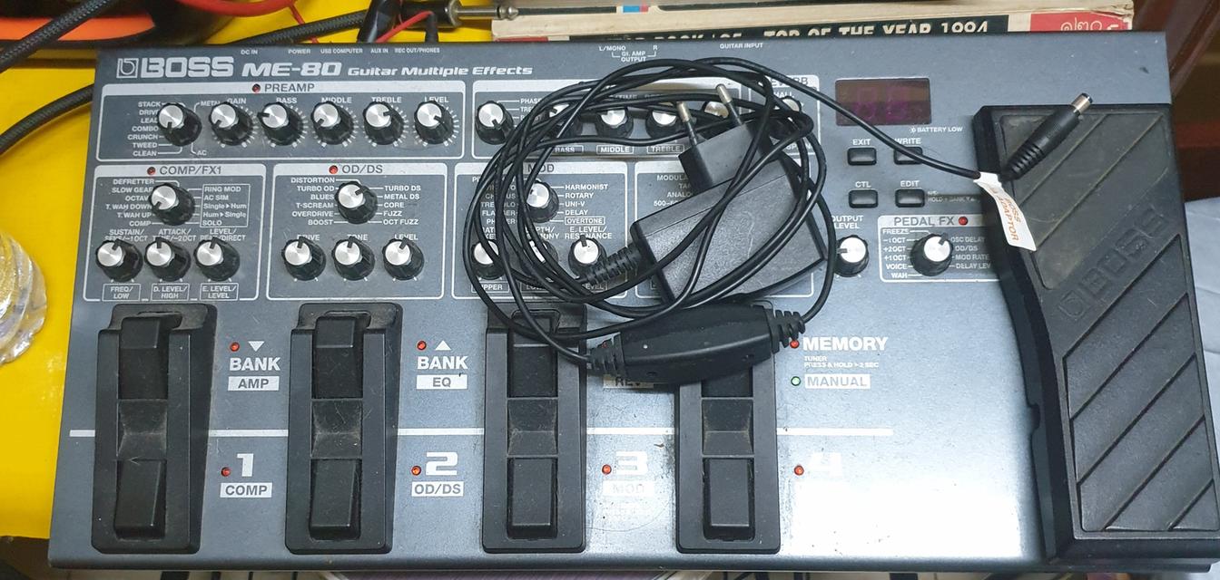 Boss, ME-80 guitar multiple effect