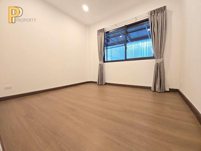 บ้านหรู Luxury Living ใจกลางพัฒนาการ รีโนเวทใหม่ พร้อมอยู่ ในโครงการคุณภาพ The City Pattanakarn 13