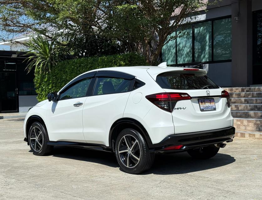 2019 HONDA HRV RS รุ่น TOP รถวิ่งน้อยเพียง 8X,XXX กม รถเข้าเช็คระยะที่ศูนย์ HONDA ตลอด รถไม่เคยมีอุบัติเหตุครับ 6