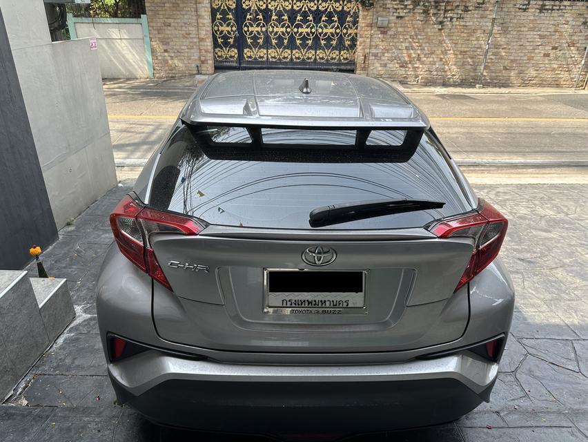 ขายด่วน Toyota C-HR 1.8 Entry ปี 2019 สีเทา