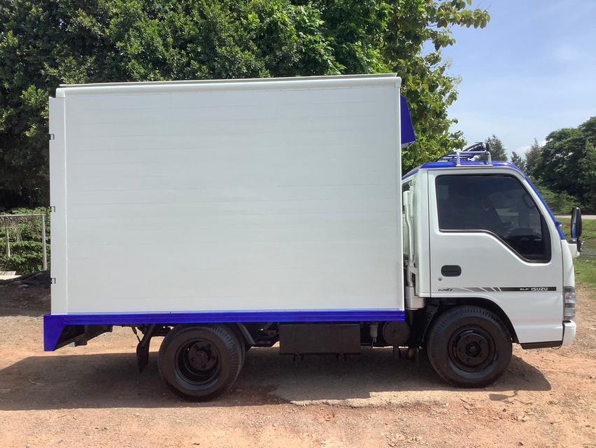 ISUZU 6 ล้อ NKR 100 เเรง 3