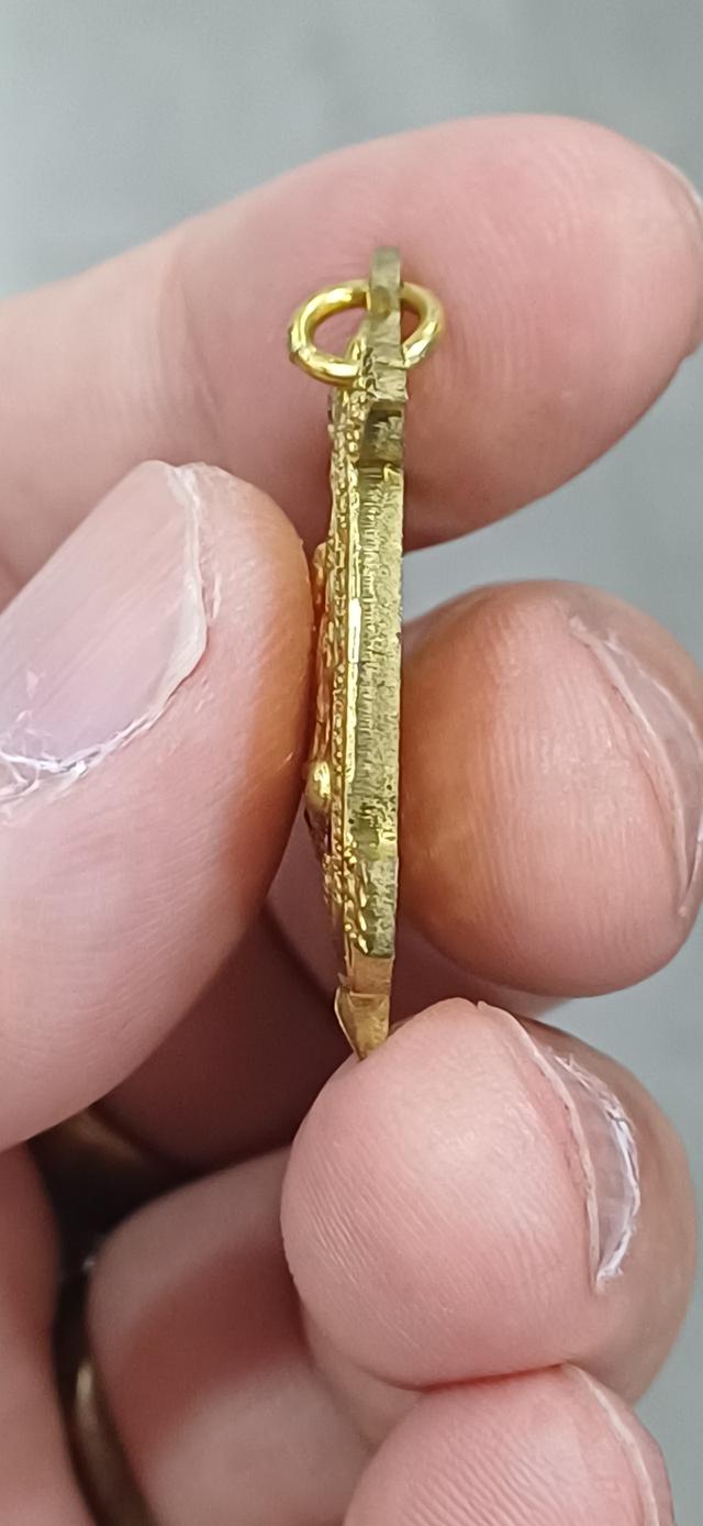 เหรียญ หลวงปู่ปั่น วัดหนองกระทุ่ม อ.กำแพงแสน จ.นครปฐม ปี62 รุ่นพญาเต่าเรือน รุ่นรวยไม่หยุด กะไหล่ทอง โค้ต ๓๑๕๑ รูปย่อยที่ 4