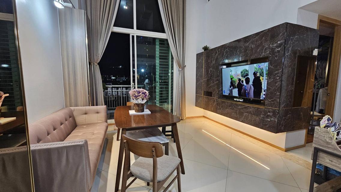 ขายคอนโด​ดิเอมไพรเพลส  สองชั้น 2น.2น้ำ 106ตรม. 1