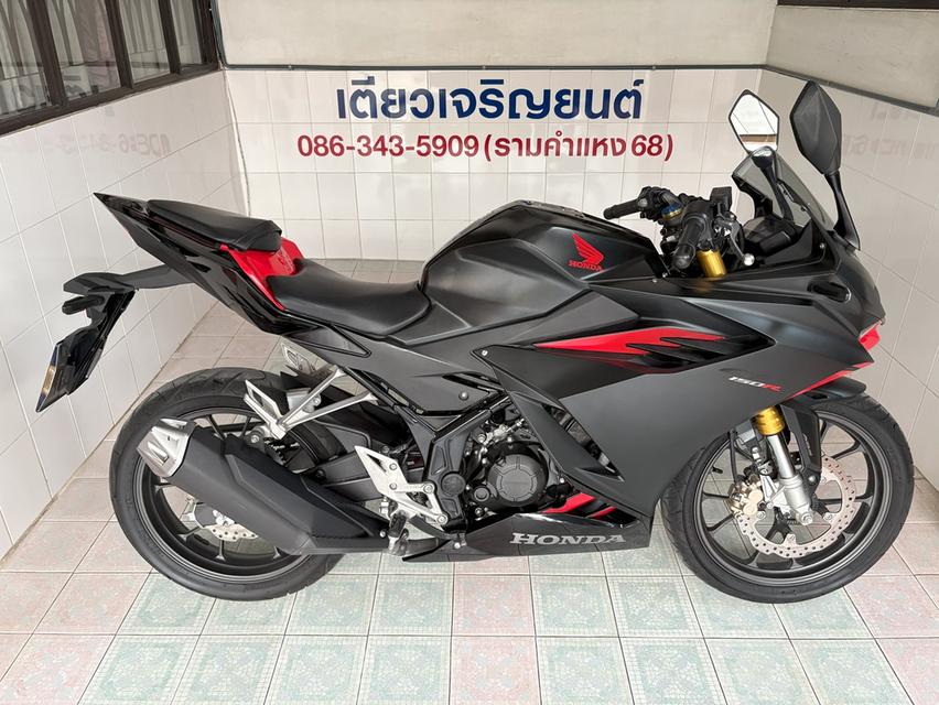 CBR150R ABS สภาพซื้อจอด ใช้งานน้อย มีรับประกัน เครื่องดี ศูนย์ดี ชุดสีสวย รถมือเดียว เอกสารครบ วิ่ง5000 กลางปี66