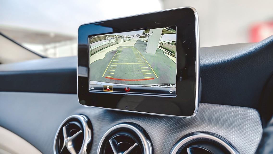 Mercedes-Benz GLA 200 AMG Dynamic 1.6 7A/T ปี 2019 16