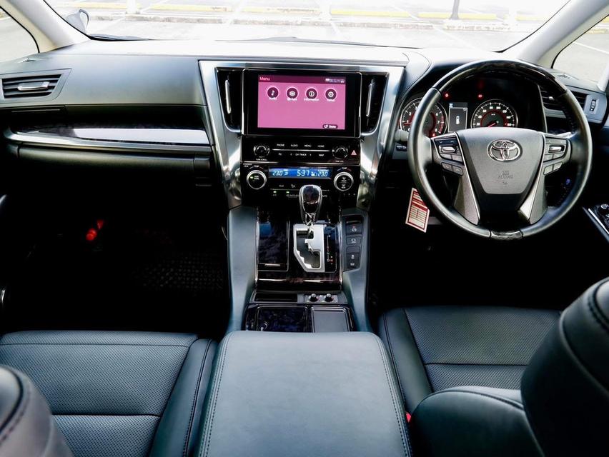 Alphard 2.5 SC Package 9