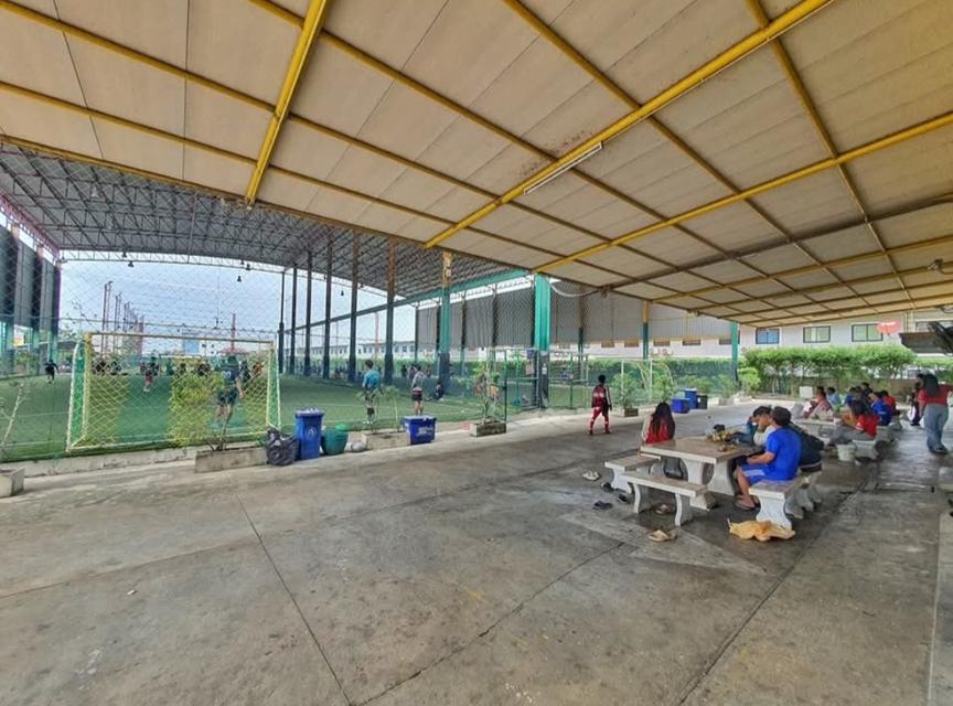 S.W. FOOTBALL CLUB สนามฟุตบอลหญ้าเทียม