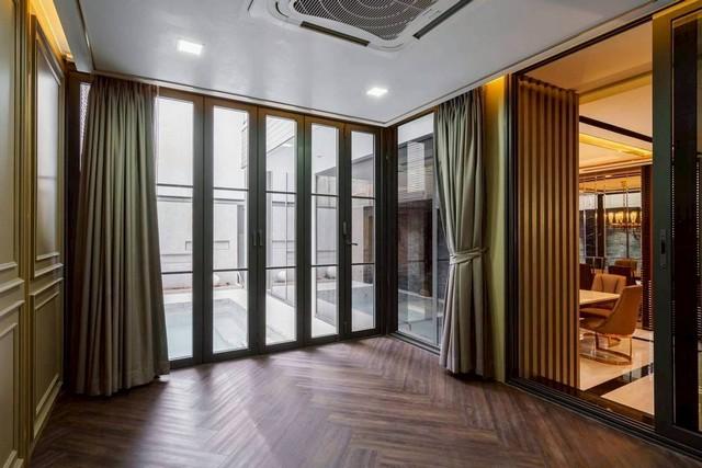 ขายบ้านเดี่ยว 3 ชั้น The Urban Reserve Rama 9-Motorway เนื้อที่ 77 ตร.วา Super Luxury ลิฟท์และสระส่วนตัว พร้อมผู้เช่า 6