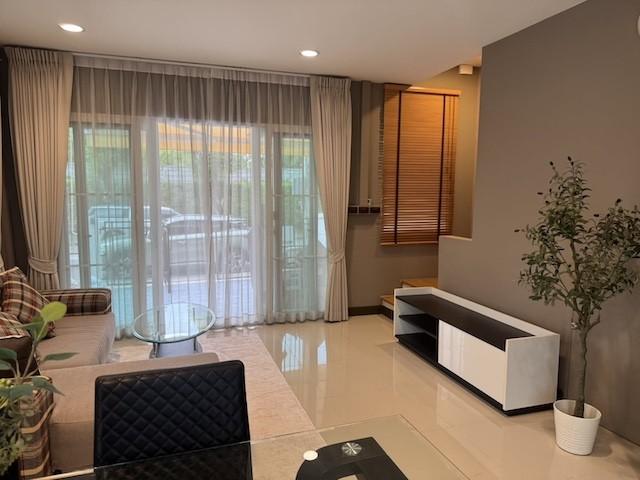BH4321 ให้เช่าทาวน์โฮม 3 ชั้น บ้านกลางเมืองพระราม 9 มอเตอร์เวย์ หลังมุม ใกล้ทางด่วน 3