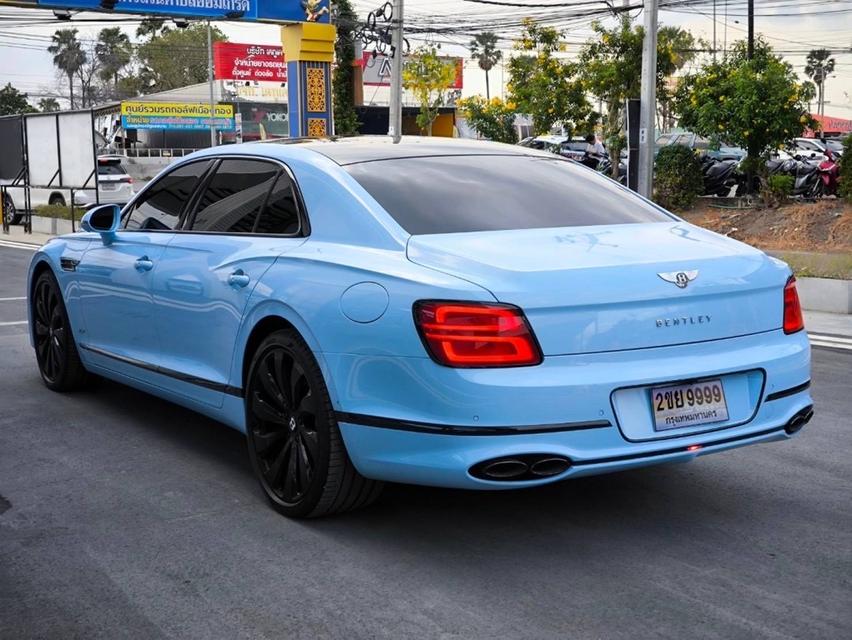 รหัสรถ KPV9999 2024 Bentley Flying Spur 2.9 Hybrid 4WD สีแดง Wrapฟ้า 13