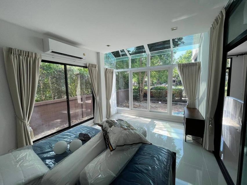 บ้านหรูแปลงมุมสวนส่วนตัว ให้เช่ารามอินทรา เลขมงคล 999 ทิศใต้ 4 นอน 5 น้่ำ 85,000 เท่านั้น (รับต่างชาติ)  ลัดดารมย์ วงแหวนรามอินทรา 19