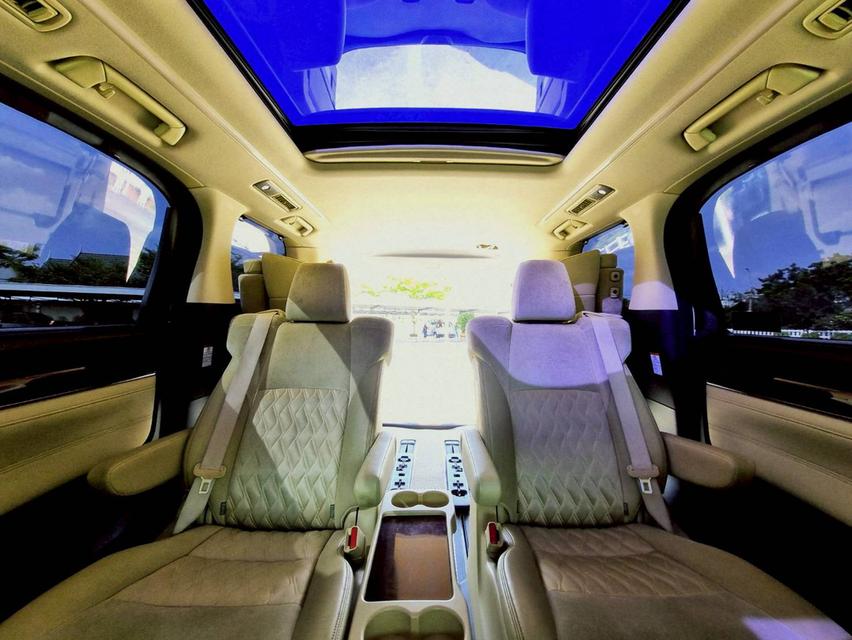 Toyota Vellfire 2.5 V ปี 2016 ไมล์ 16x,xxx km. 14