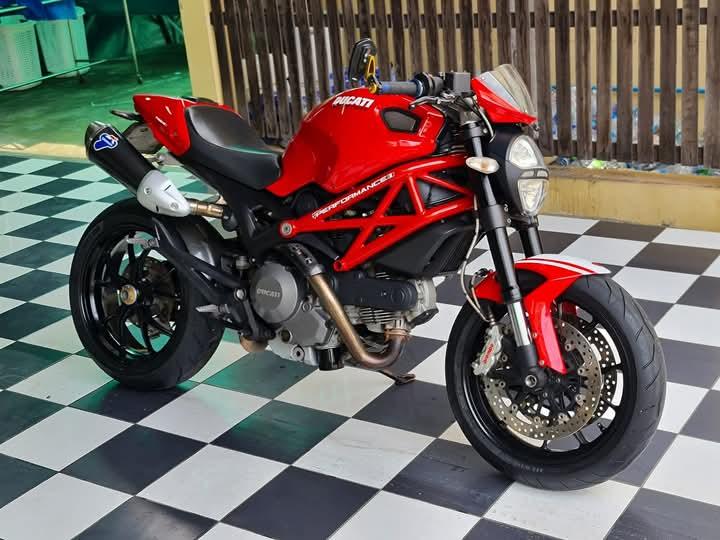 มอเตอร์ไซค์ Ducati Monster 796 สภาพดี