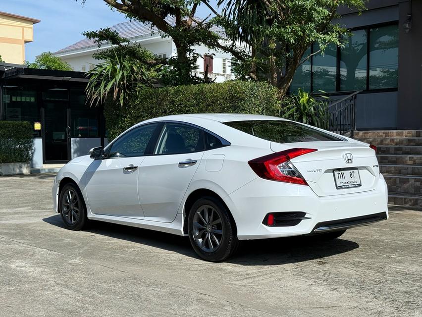 2020 HONDA CIVIC FC 1.8 EL MC รถมือเดียวออกป้ายแดง รถวิ่งน้อย เข้าศูนย์ทุกระยะ รถไม่มีอุบัติเหตุครับ 6