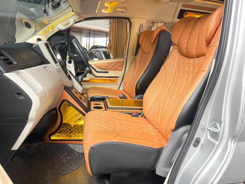ขาย Toyoya Commuter 2.8 ปี22 12