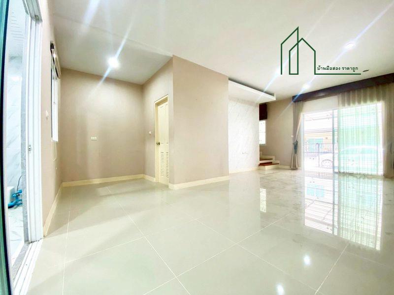 ทาวน์โฮม 3 ชั้น หมู่บ้าน วิชั่นสมาร์ทไลฟ์ บ้านพร้อมอยู่ ทำเลดี นนทบุรี ใกล้สถานีรถไฟฟ้าบางพลู