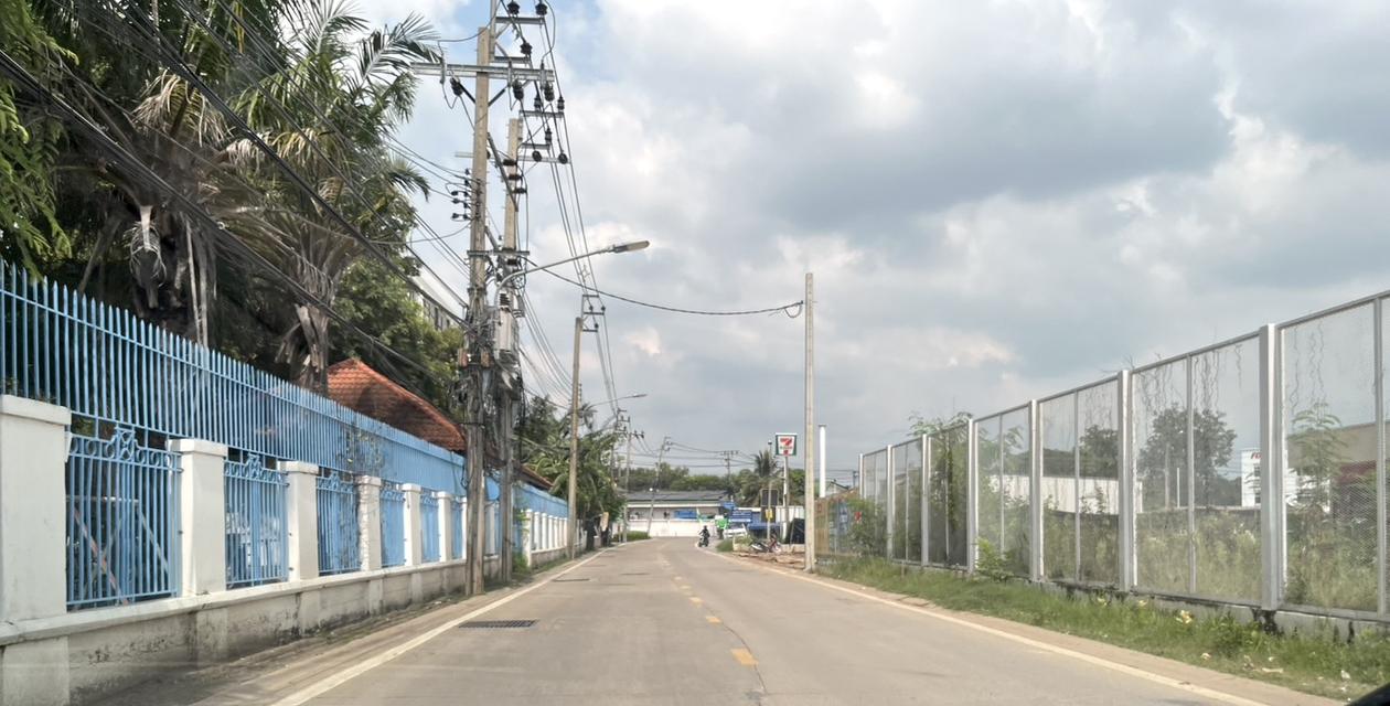 ขายที่ดิน 1 ไร่ ถนนติวานนท์ - ปากเกร็ด ซอย 56 ( ซอยพระแม่มหาการุณย์ 27 ) ปากเกร็ด นนทบุรี 098 7755 808 5