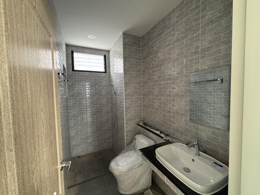 ขายบ้านเดี่ยว 2 ชั้น (สร้างใหม่) เนื้อที่ 75 ตร.ว. ทำเลซอยบรมราชชนนี 78 แยก 1 กทม. 10