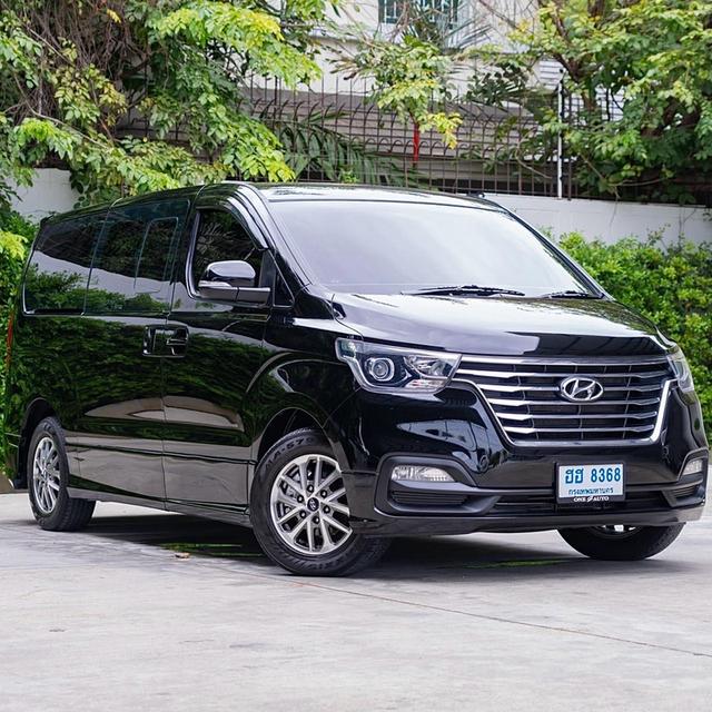 HYUNDAI H-1 2.5 ELITE VIP AT 2020รถตู้ แต่ง VIP นั่งสบาย ไมล์ 135,xxx