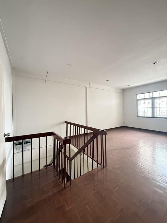 ขายและให้เช่า บ้าน ที่ลาดพร้าว 113 ตรงข้ามเดอะมอลล์บางกะปิ 9