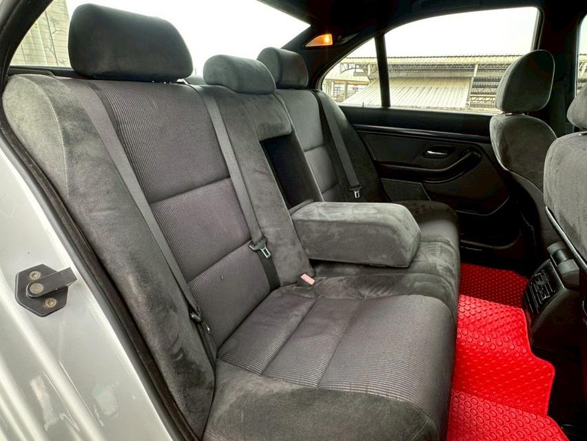 BMW 540i M-Sport (E39) รถย้ายของ4.4L V8 16