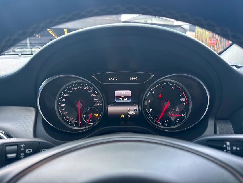 รหัสรถ TPV53 🎊 Mercedes Benz GLA200 🎊 2017