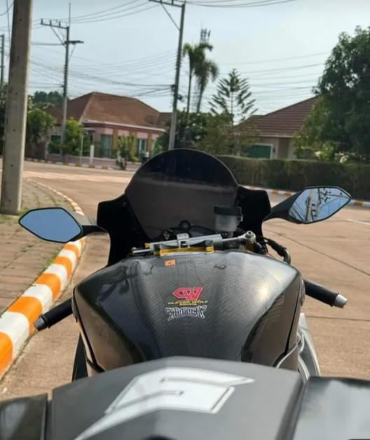 Yamaha R6 สีดำ 3