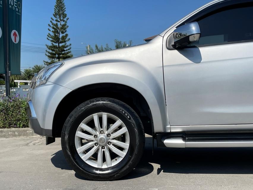 ISUZU MU-X 3.0 DA DVD 2WD ปี 2017 (รุ่นท็อป โฉม 60 ปี) 6
