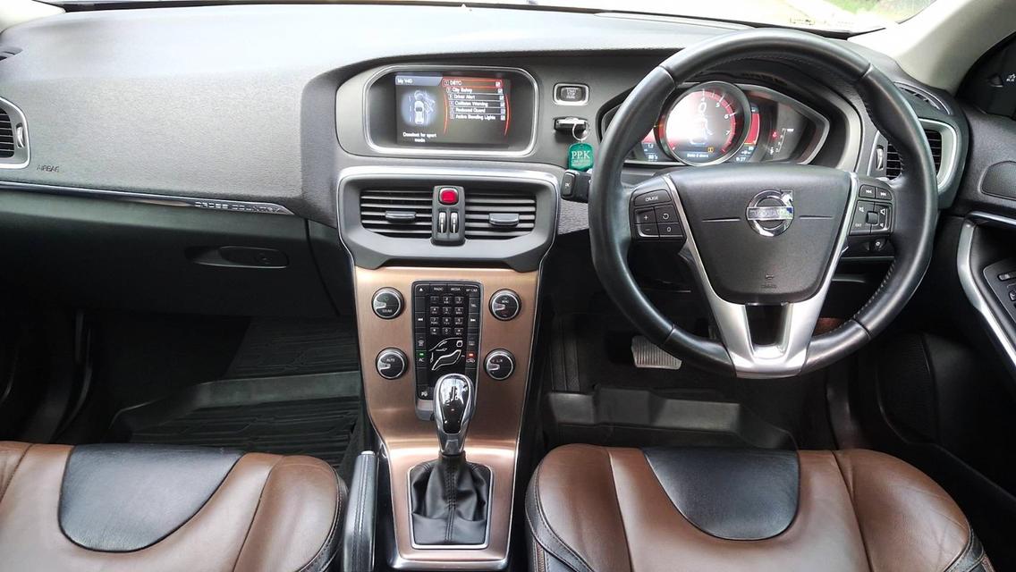 ปี2015 Volvo V40 Cross Country T5 ไมเนอร์ TOP สภาพสวย มือเดียว รูปที่ 17