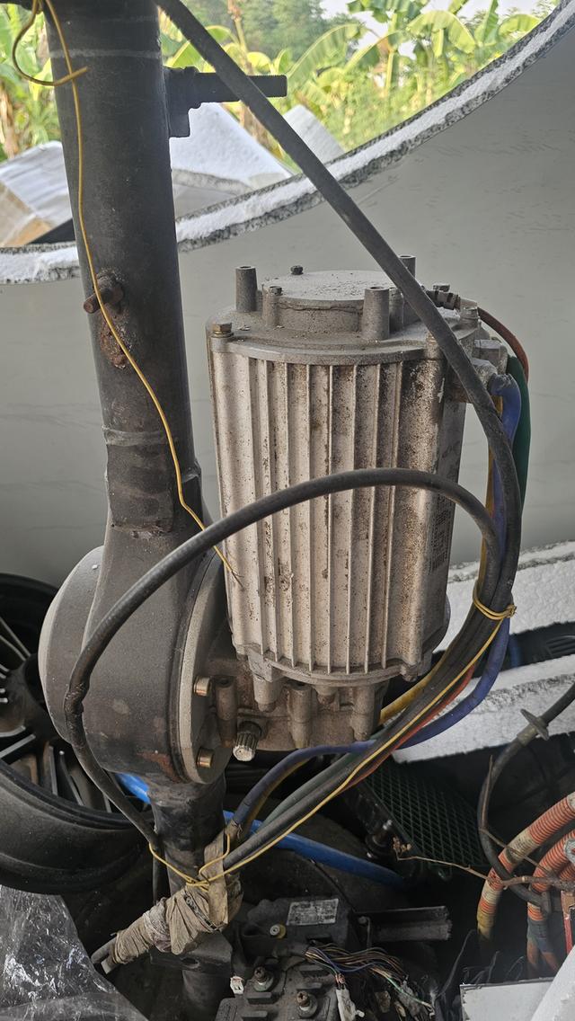 มอเตอร์เพลาท้ายดัดแปลงรถไฟฟ้าพร้อมกล่องคอนโทรลขนาด15Kw.
