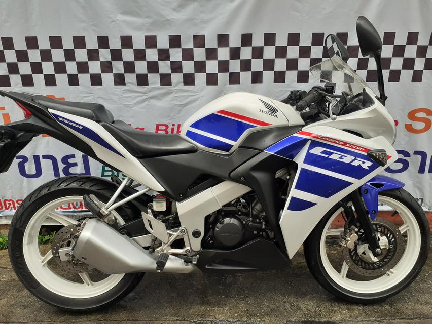 ขาย/แลก/เทิร์น Cbr150r จดมิ.ย.59 รถบ้านมือเดียว รถสวยสภาพดี ป้าย กทม.เล่มทะเบียนชุดโอนครบ 2