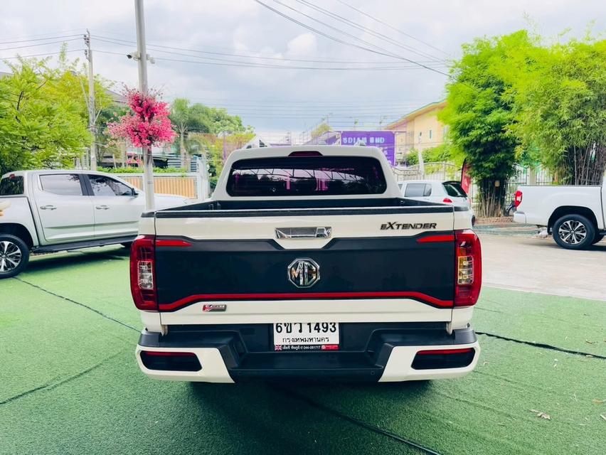#MG EXTENDER 4 ประตู 2.0 GRAND X i-Smart ปี 2022  #รับประกันไมล์แท้  67,xxx กม เกียร์ : ออโต้ เครื่องยนต์2,000 ดีเซล สี : ขาว  13