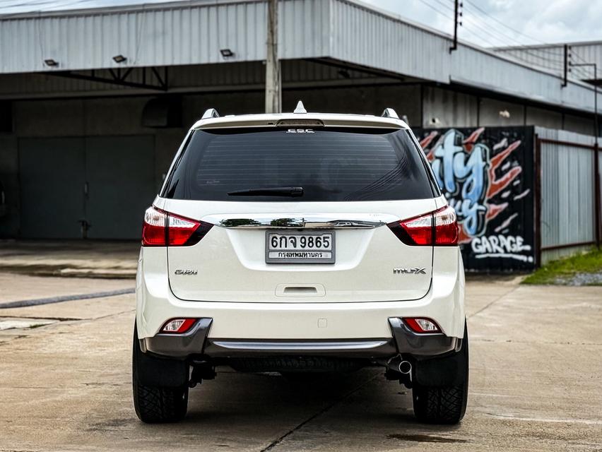 ISUZU MU-X 3.0 Top Navi 2WD AT ปี16-17เกียร์ออโต้ 4