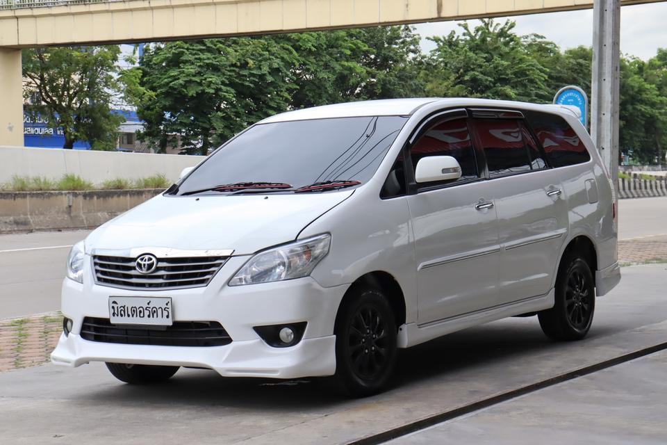TOYOTA INNOVA 2.0 V 2013
