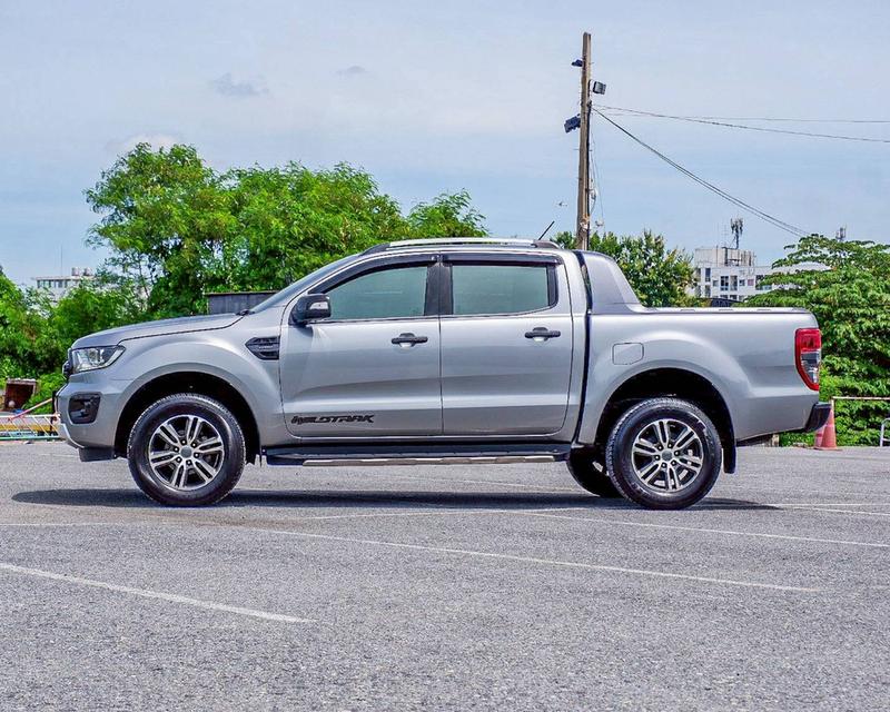 FORD RANGER Double cab Wildtrak 2.0L Bi-Turbo 4x2 10AT สีเทา ปี 2020 8