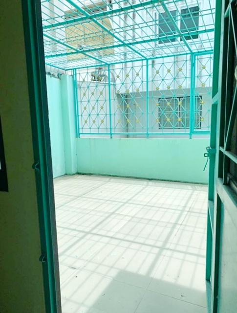 ใกล้เซ็นทรัล พระราม 2 1 กม.สะแกงาม31-37 โลตัส พระราม 2 900ม.อาคารพาณิชย์ 5นอน 2น้ำ 3.5ชั้น 20ตร.ว. 264ตร.ม. 7