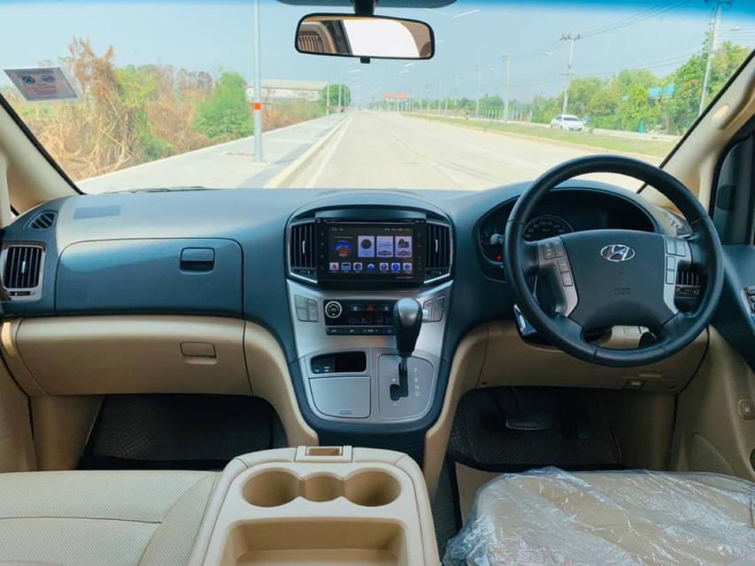 HYUNDAI H1 2.5 ELITE VIP MNC ปี 2019   แต่ง vip มาครบ ประตูไฟฟ้า 1 ข้าง  5