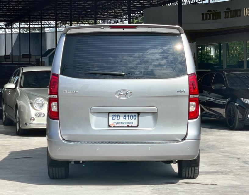 Hyundai H1 2.5Touring ปี18